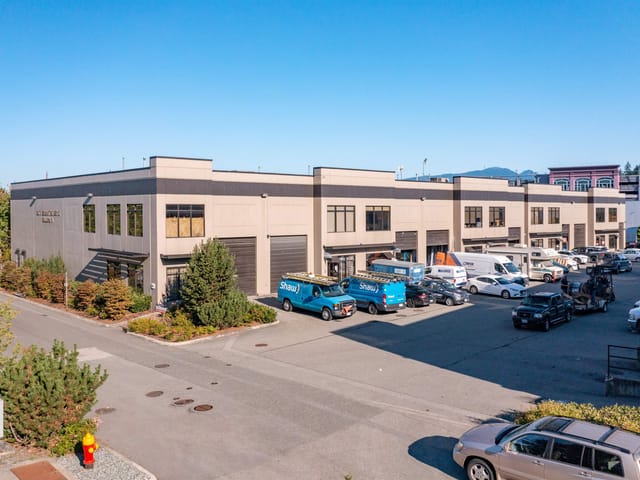 Industrial for lease in Coquitlam, Coquitlam, 1 2075 Brigantine Drive, 224983931 | Realtylink.org