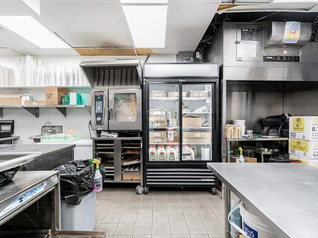 Retail for sale in North Vancouver, North Vancouver, 228 Lonsdale Avenue, 224984088 | Realtylink.org
