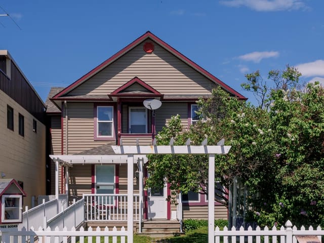 Retail for sale in McBride, Robson Valley, 421 Main Street, 224984149 | Realtylink.org