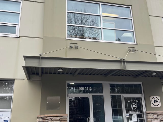 Office for lease in Vancouver, North Vancouver, 212 2411 Dollarton Highway, 224984227 | Realtylink.org