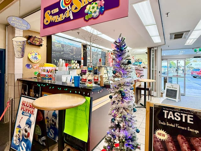 Retail for sale in Sechelt, Sunshine Coast, 3 5755 Cowrie Street, 224984378 | Realtylink.org
