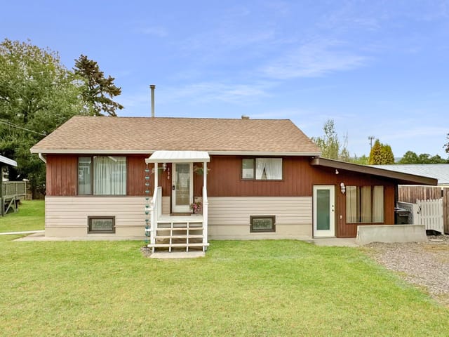 Office for sale in 100 Mile House, 100 Mile House, 330 Cedar Avenue, 224984563 | Realtylink.org