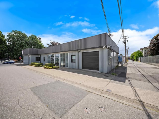 Retail for lease in Abbotsford, Abbotsford, 102 2491 McCallum Road, 224984888 | Realtylink.org