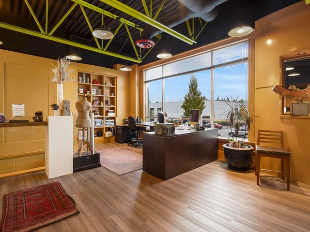 Office for sale in Surrey, Cloverdale, 112 19289 Langley Bypass, 224984925 | Realtylink.org