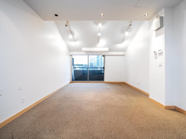 Office for lease in Vancouver, Vancouver West, 419 1080 Mainland Street, 224984997 | Realtylink.org