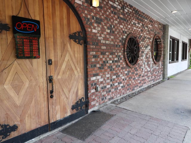 Retail for lease in Squamish, Squamish, A 40022 Government Road, 224985043 | Realtylink.org