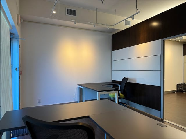Office for lease in Richmond, Richmond, 2023 2560 Shell Road, 224985105 | Realtylink.org