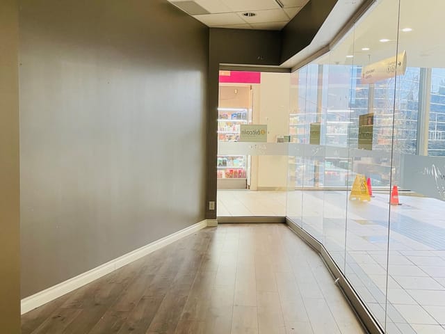 Retail for sale in Richmond, Richmond, 2400 4000 No. 3 Road, 224985275 | Realtylink.org