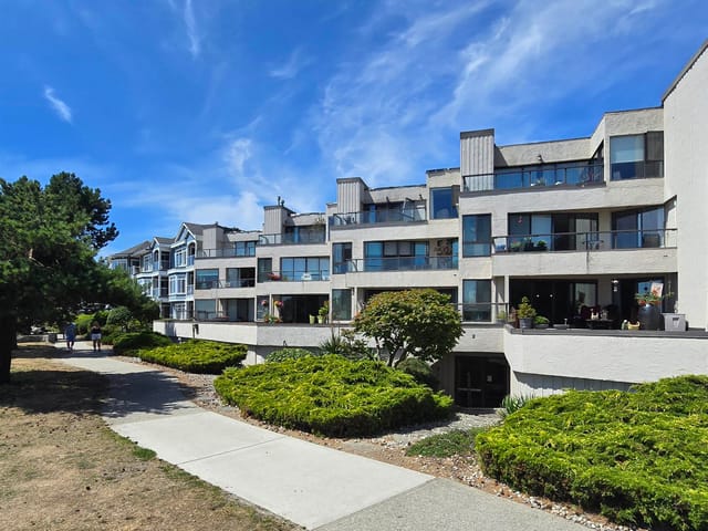 Office for lease in Sechelt, Sunshine Coast, 5 5477 Wharf Avenue, 224985325 | Realtylink.org