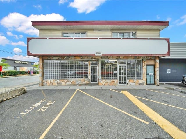 Retail for lease in Abbotsford, Abbotsford, 2518 Clearbrook Road, 224985349 | Realtylink.org