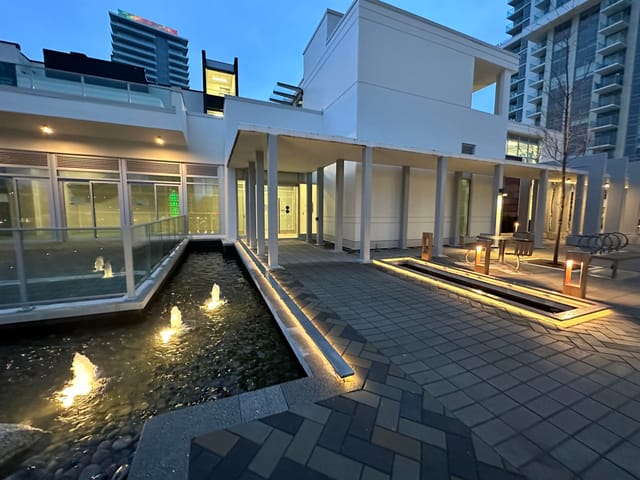 Retail for lease in North Vancouver, North Vancouver, 1625 Lions Gate Lane, 224985430 | Realtylink.org
