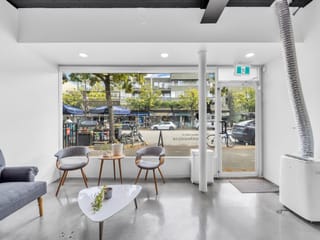 Business for sale in Vancouver, Vancouver West, 3261 W Broadway Street, 224985563 | Realtylink.org