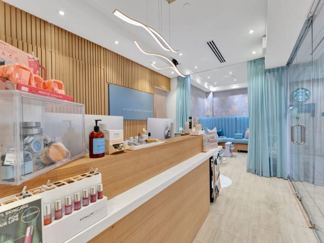 Business for sale in Vancouver, Vancouver West, 11596 Confidential, 224985586 | Realtylink.org