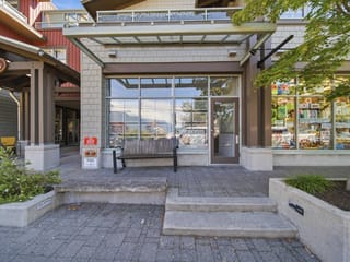 Office for lease in West Vancouver, West Vancouver, 6392 Bay Street, 224985727 | Realtylink.org