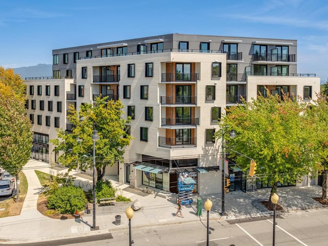 Retail for lease in Vancouver, Vancouver East, CRU C 3780 Clark Drive, 224986030 | Realtylink.org