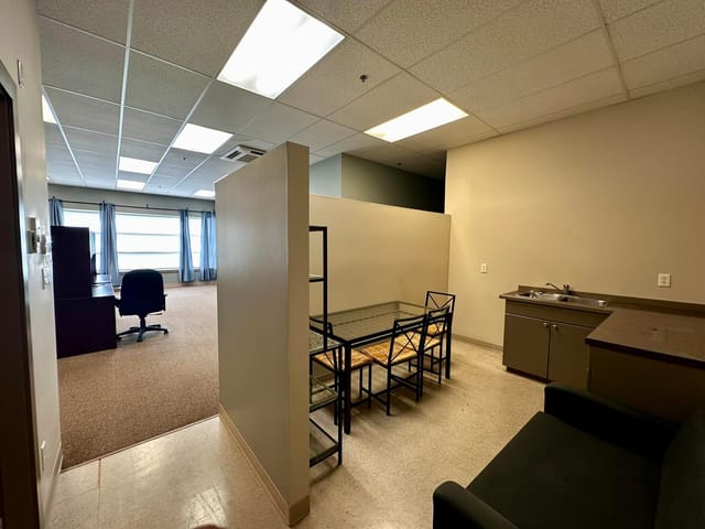 Office for lease in Abbotsford, Abbotsford, 705B 30711 Simpson Road, 224986040 | Realtylink.org