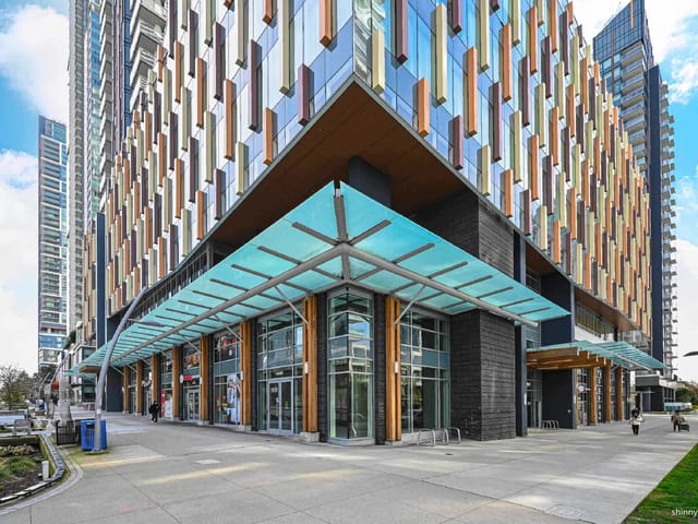 Office for sale in Burnaby, Burnaby South, 405 6378 Silver Avenue, 224986058 | Realtylink.org