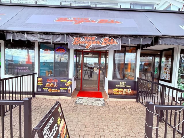 Business for sale in White Rock, South Surrey White Rock, 15527 Marine Drive, 224986204 | Realtylink.org
