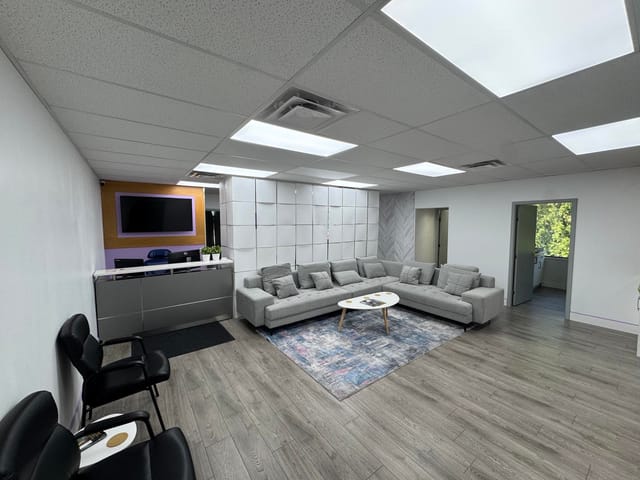 Office for lease in Delta, N. Delta, 306 8425 120 Street, 224986315 | Realtylink.org