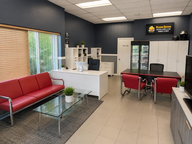 Office for lease in Coquitlam, Coquitlam, 104 641 Lougheed Highway, 224986382 | Realtylink.org