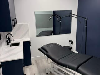Office for lease in Vancouver, Vancouver West, 807 1166 Alberni Street, 224986432 | Realtylink.org