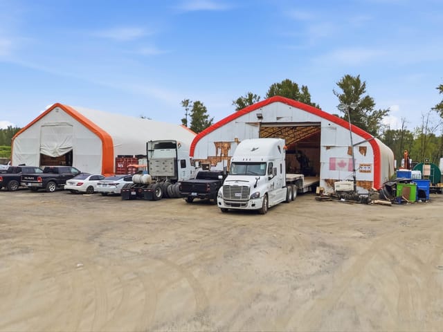 Industrial for sale in Chilliwack, Chilliwack, 8300 Aitken Road, 224986529 | Realtylink.org