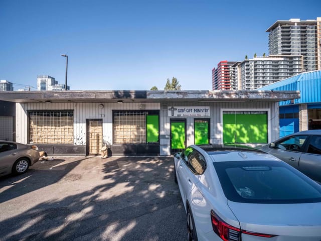 Retail for lease in Surrey, North Surrey, 10581 King George Boulevard, 224986566 | Realtylink.org