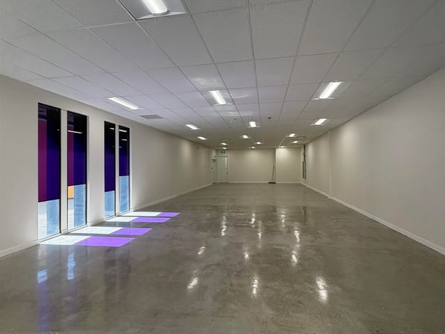 Industrial for lease in Burnaby, Burnaby South, 3707 Wayburne Drive, 224986632 | Realtylink.org