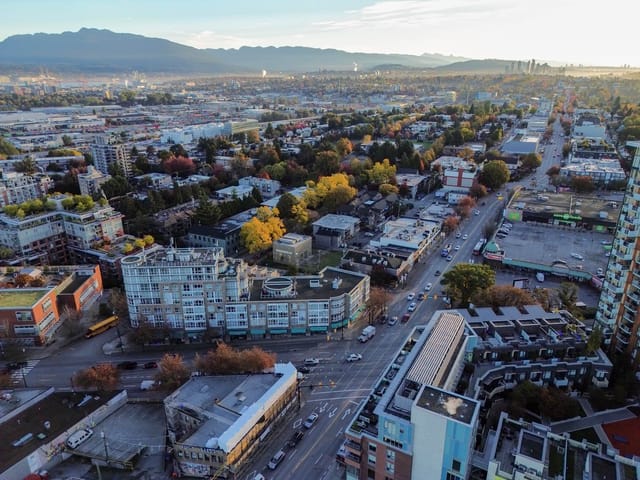 Retail for sale in Vancouver, Vancouver East, 63 Kingsway, 224986838 | Realtylink.org