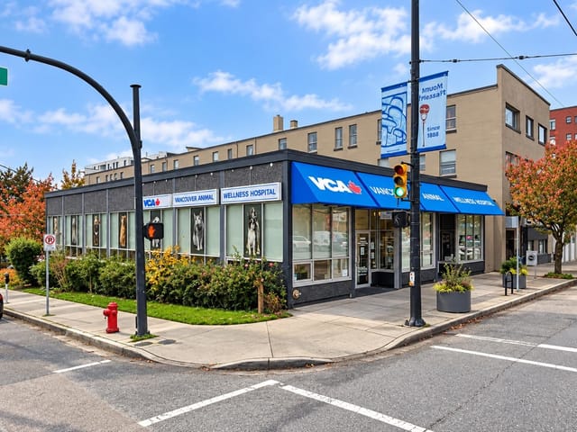 Retail for lease in Vancouver, Vancouver East, 105 E Broadway, 224987018 | Realtylink.org