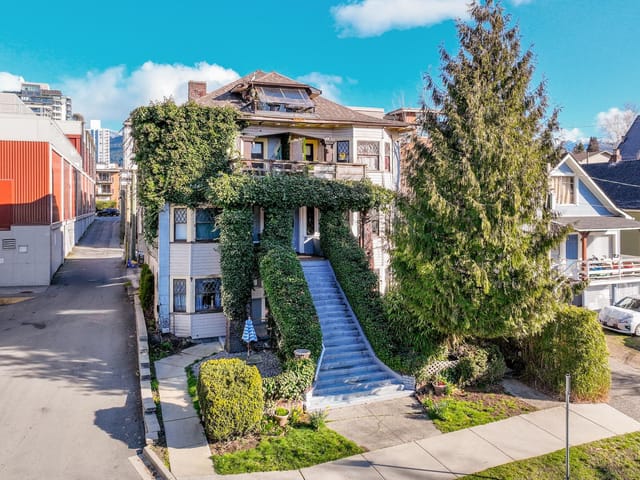 Multi-family for sale in North Vancouver, North Vancouver, 160 E 10th Street, 224987068 | Realtylink.org