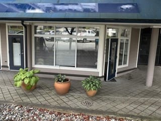 Retail for lease in Surrey, South Surrey White Rock, 15156 Roper Avenue, 224987132 | Realtylink.org