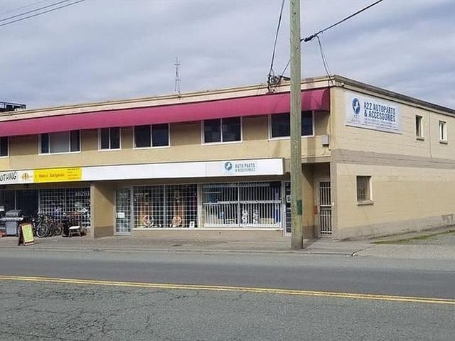 Business for lease in Chilliwack, Chilliwack, 4 46263 Yale Road, 224987227 | Realtylink.org