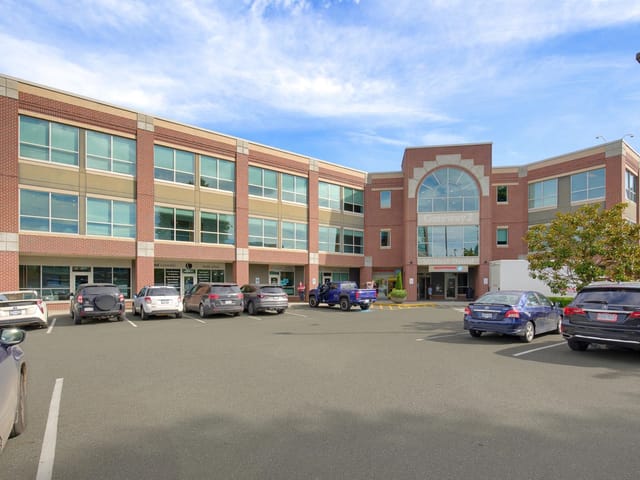 Office for lease in Abbotsford, Abbotsford, 305 2051 McCallum Road, 224987258 | Realtylink.org