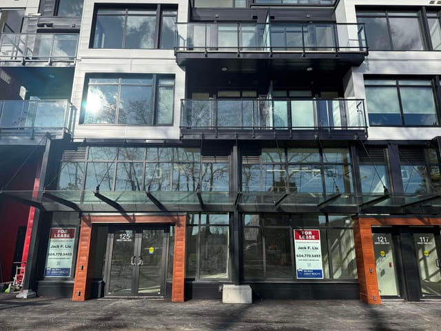 Retail for lease in Vancouver, Vancouver West, 125 W 49th Avenue, 224987341 | Realtylink.org