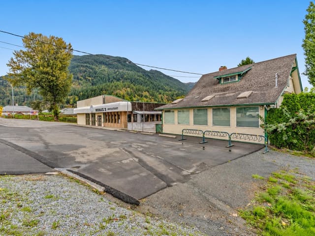 Retail for sale in Mission, Mission, 37191 Lougheed Highway, 224987907 | Realtylink.org