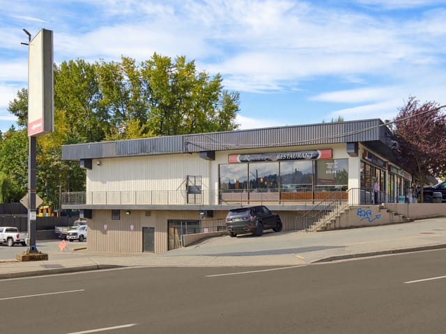 Retail for lease in Abbotsford, Abbotsford, 12 33550 South Fraser Way, 224988026 | Realtylink.org