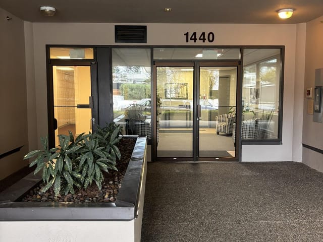 Office for lease in Surrey, South Surrey White Rock, 101 1440 George Street, 224988089 | Realtylink.org
