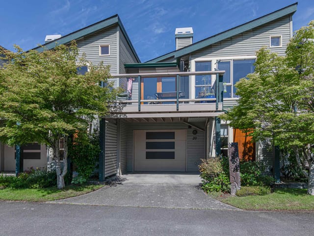 Townhouse for sale in Salt Spring Island, Islands-Van. & Gulf, 20 133 Corbett Road, 262917160 | Realtylink.org