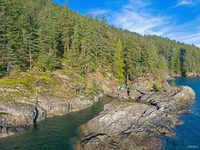 House for sale in Bowen Island, Bowen Island, 381 Waterfront, 262950499 | Realtylink.org