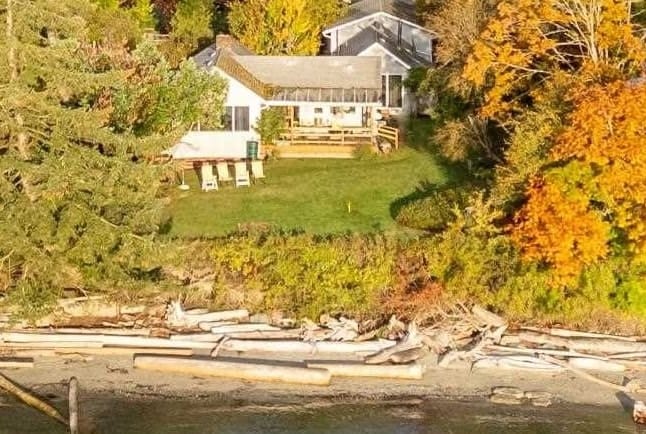 House for sale in Galiano Island, Islands-Van. & Gulf, 105 Madrona Road, 262960763 | Realtylink.org