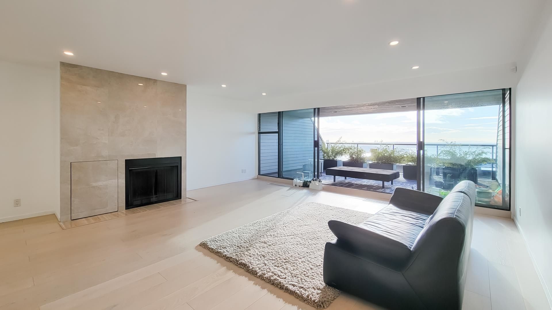 Apartment for sale in West Vancouver, West Vancouver, 21 2250 Folkestone Way, 262992408 | Realtylink.org