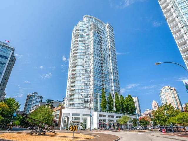 Apartment for sale in Vancouver, Vancouver West, 1901 1201 Marinaside Crescent, 262996065 | Realtylink.org