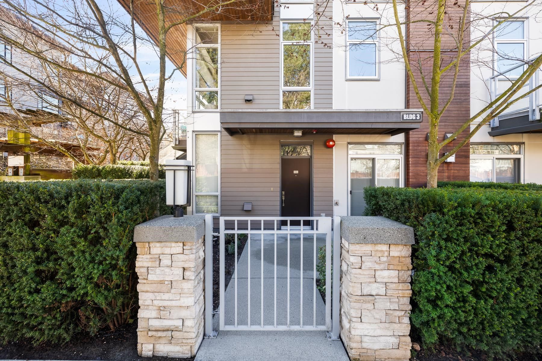 Apartment for sale in North Vancouver, North Vancouver, 121 735 W 15th Street, 263000165 | Realtylink.org