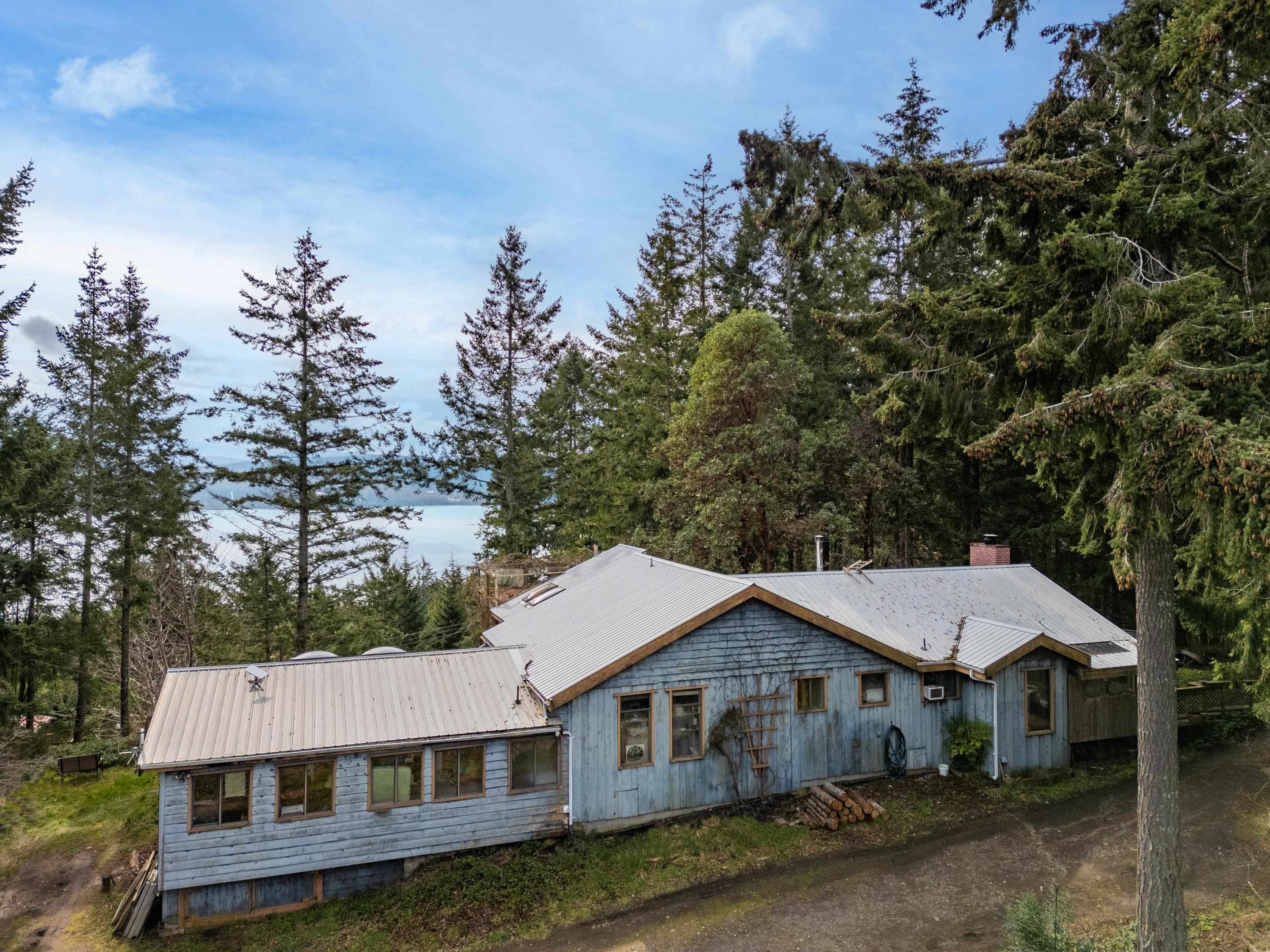 House for sale in Galiano Island, Islands-Van. & Gulf, 1690 Cottage Way, 263003160 | Realtylink.org