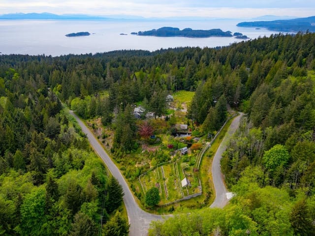 House for sale in Bowen Island, Bowen Island, 620 Laura Road, 263005521 | Realtylink.org