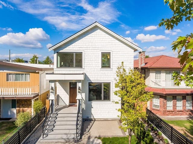 1/2 Duplex for sale in Vancouver, Vancouver East, 2045 E 51 Avenue, 263011224 | Realtylink.org