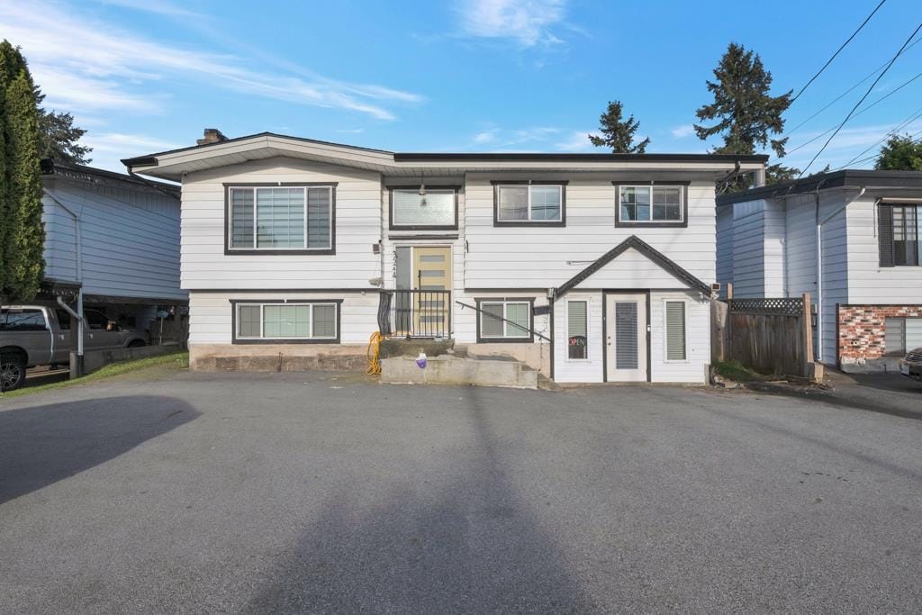 House for sale in Abbotsford, Abbotsford, 3244 Clearbrook Road, 263012315 | Realtylink.org