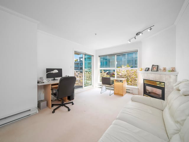 Apartment for sale in Richmond, Richmond, 311 5880 Dover Crescent, 263015670 | Realtylink.org