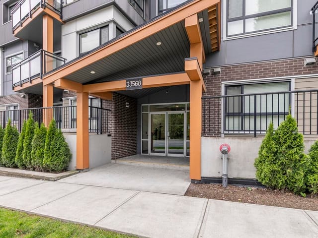 Apartment for sale in Abbotsford, Abbotsford, 509 33568 George Ferguson Way, 263024635 | Realtylink.org